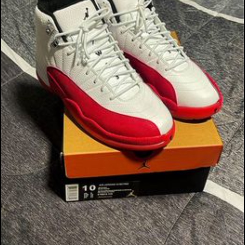 Jordan 12 Retro
Cherry (2023)